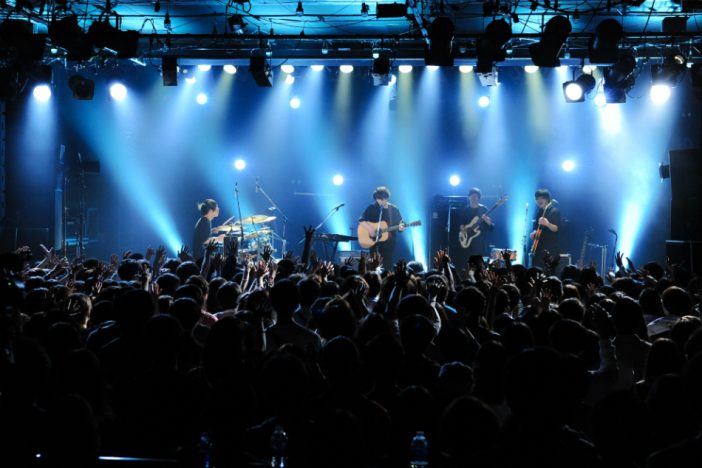 mol-74が見せた4ピースバンドとしての“再生” 『▷(Saisei)』ツアーファイナルを振り返る