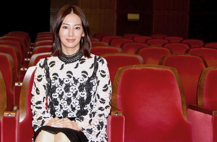 北川景子が語る、野木亜紀子脚本『フェイクニュース』で感じたこと 「正しい情報を拡散しないと」