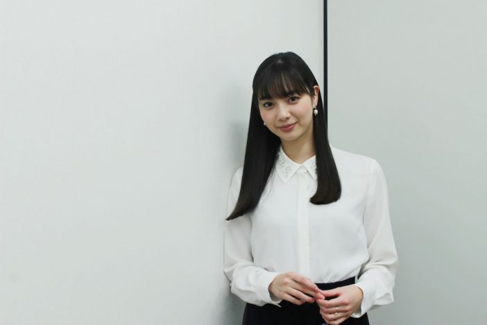 新川優愛、主演ドラマを通して考える“自分を好きになる方法” 「努力しているからこそ自信がつく」