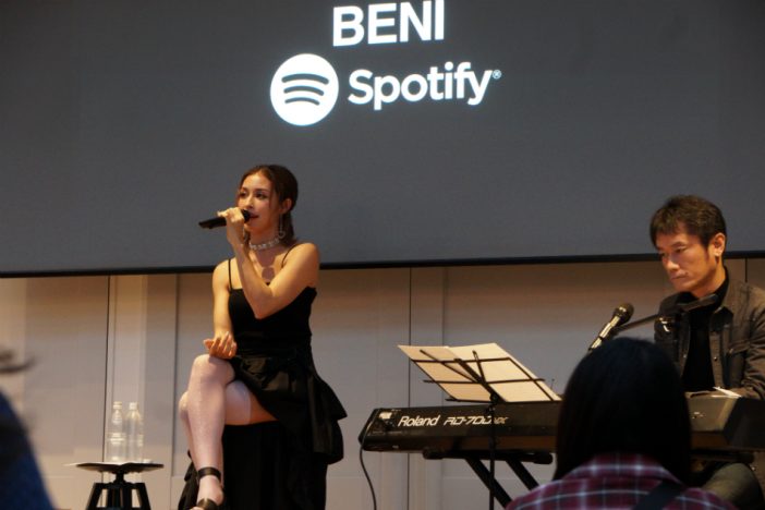 BENI、女性限定イベントで『CINEMATIC』制作秘話を語る　『Spotify New Music Place』レポ