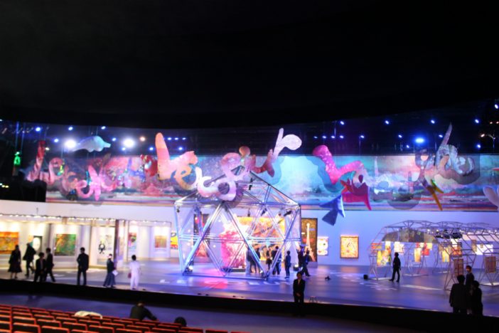 『香取慎吾NIPPON初個展』は彼の内部へと進むひとつの探検だーー展示作品から感じたこと