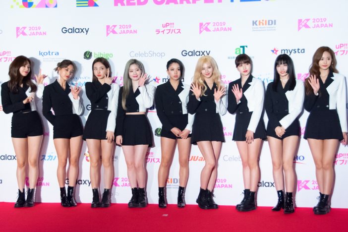 TWICE、IZ*ONE、PENTAGONら『KCON 2019 JAPAN』最終日レッドカーペットに登場