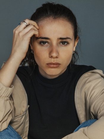 『さよなら、退屈なレオニー』には社会へのメタファーも? 主演女優カレル・トレンブレイが語る