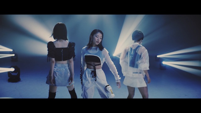 Jewel、改名後初のシングル曲「前へ」MV公開　200本以上の光線とともにダンス披露の画像1-1