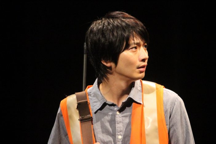 ギリギリのところで生きる、向井理と田中麗奈 舞台『美しく青く』が描く人々の営み