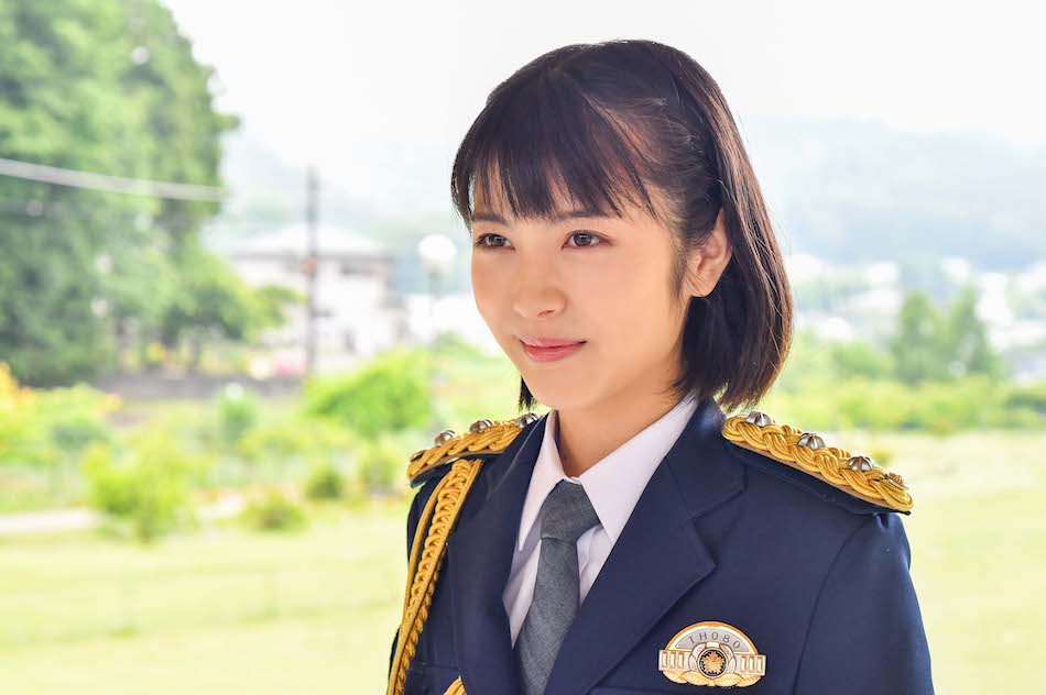 浜辺美波、“ぶっ飛びキャラ”を総取り