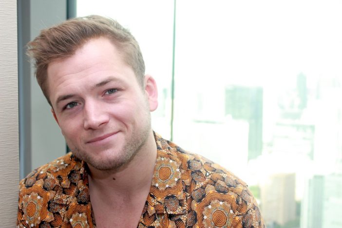 タロン・エジャトンが語る、『ロケットマン』エルトン・ジョンの役作り 「エネルギーを意識した」