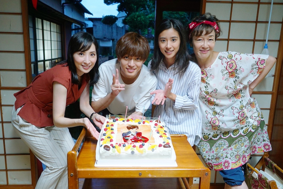 永瀬廉、主演ドラマ撮影現場でサプライズ