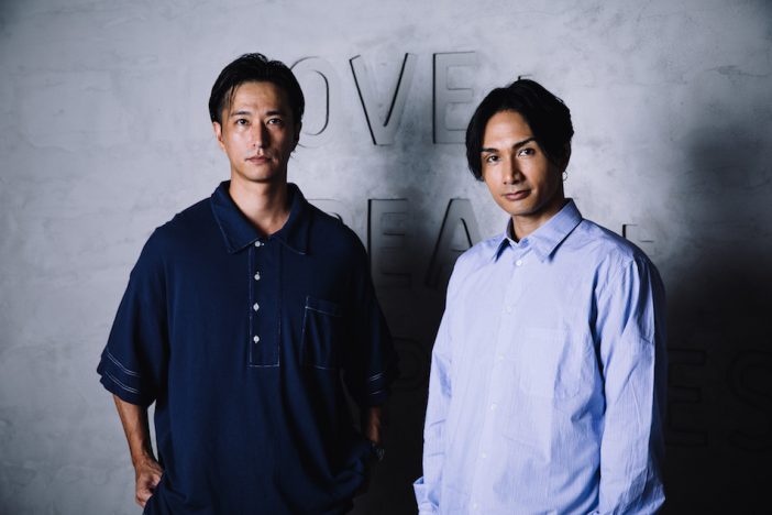 橘ケンチ×秋山真太郎が語る、“紙の本”の色褪せない魅力 「本は装丁も含めてひとつの作品」