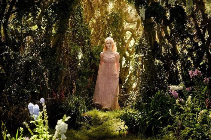 エル・ファニング、『マレフィセント2』で裏方としても大活躍 アンジェリーナ・ジョリーらが証言