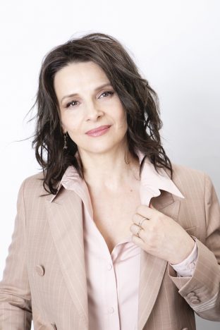 『真実』ジュリエット・ビノシュが考える、是枝裕和監督の優しさの謎 黒沢清監督へのラブコールも