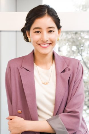 新木優子が語る、『モトカレマニア』ヒロインの新鮮さ 「ポジティブに考えると楽しく生きられる」