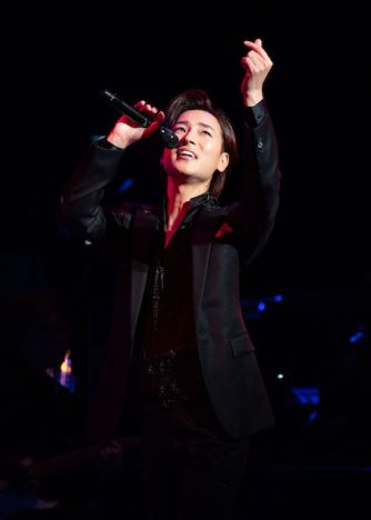 山内惠介「今が幸せだと確実に言えます」　デビュー20周年への期待高まった国際フォーラム公演