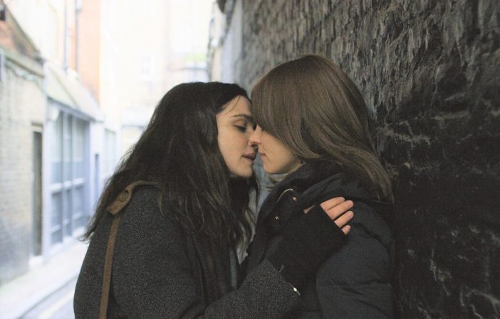 意外な形で結論づけられる“自由”を巡る問い 『ロニートとエスティ』が描く、個としての女性の人生