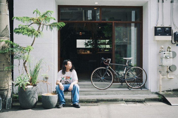 「本屋 × クラフトビール」の贅沢な時間ーー「sabo beer bar & bookstore」店主・小林潤が語る、雑誌的空間の楽しみ方