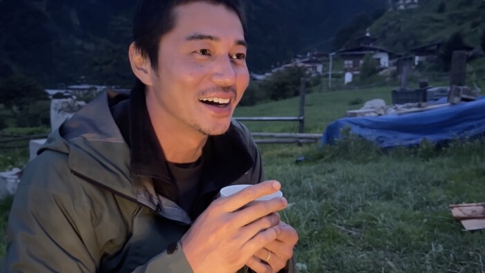 『世界の果てに、くるま置いてきた』13話