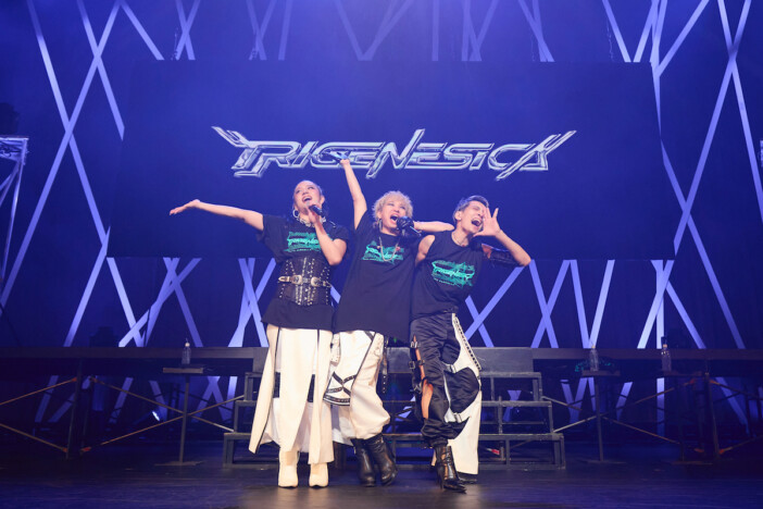 ENVii GABRIELLA、歌と踊りとトークで紡ぐ眩いエンタメショー キャリア最大規模のホールをクラブへ変えた熱狂の一夜