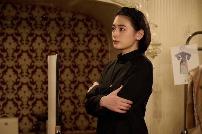 八木莉可子の最大の魅力は“主人公力”にあり 『森英恵』で増やす新たな引き出し