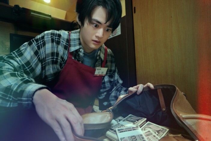 鈴鹿央士主演映画『藁にもすがる獣たち』9月25日公開へ 監督は城定秀夫、脚本は小林靖子