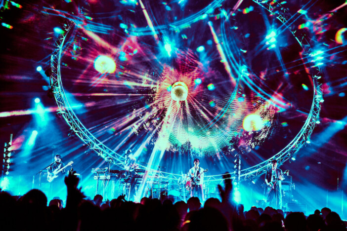 マカロニえんぴつが生む、オーディエンスの熱狂と大合唱 “理想のライブ”を現実にしたツアー東京公演