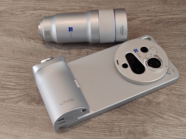 海外スマホはここまで進化した 2億画素×外付けレンズで超望遠クラスに踏み込んだ『vivo X300 Ultra』実践レビュー