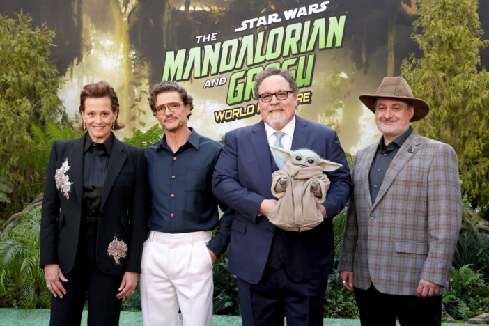 『マンダロリアン・アンド・グローグー』ペドロ・パスカル&ジョン・ファヴロー来日決定
