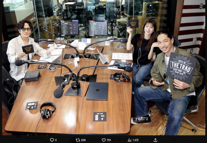 稲垣吾郎がEXILE AKIRAと11年ぶりの再会 坂道グループも着用、“ジャージ”が生んだ『紅白』秘話