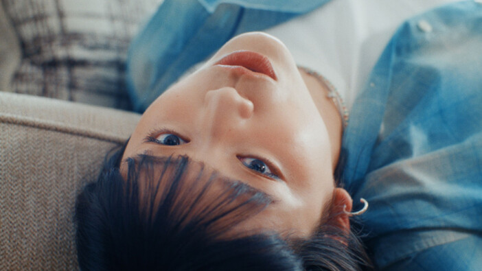 かわにしなつき、近藤夏子書き下ろし楽曲「あくびしてもう一回」配信リリース MVも公開