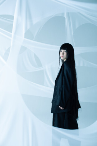 Junna、26歳の誕生日当日にバンド編成でのバースデーライブ開催 新曲「恋は続く」今秋リリースも
