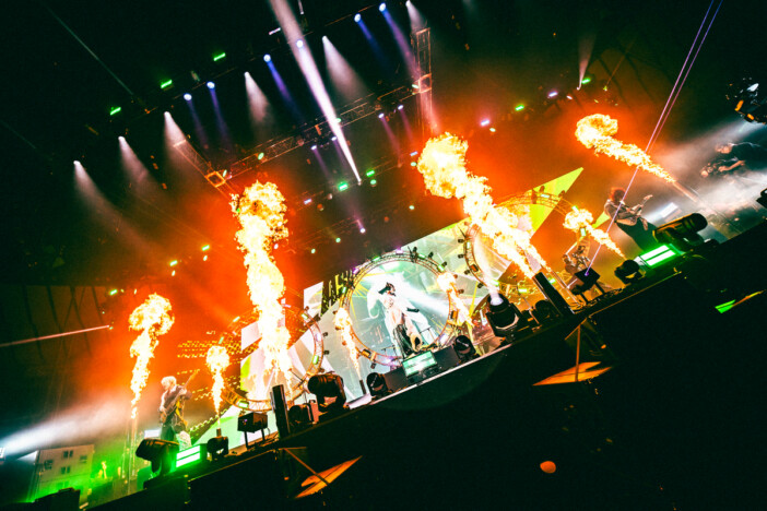 Chevon、どん底で見た“夢”を結実させた超満員の横浜アリーナ公演 圧巻の演出と音楽の本質を共存させ、さらなる高みへ